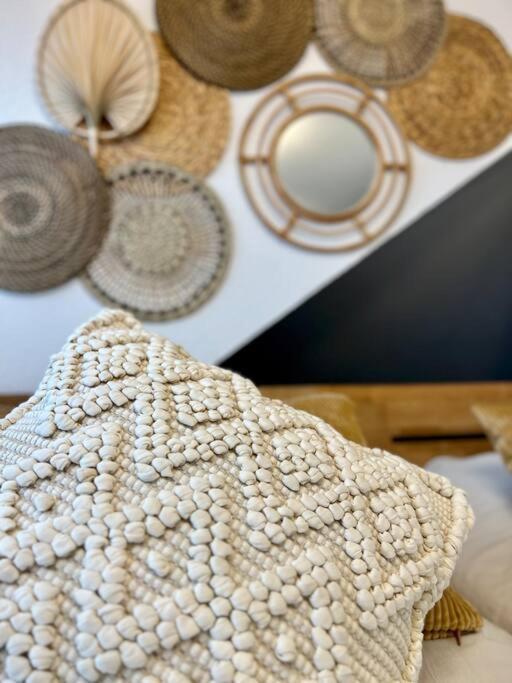 Boho Apartment Mit Aussicht Auf Gartenoase Naehe Duesseldorf เครเฟลด์ ภายนอก รูปภาพ