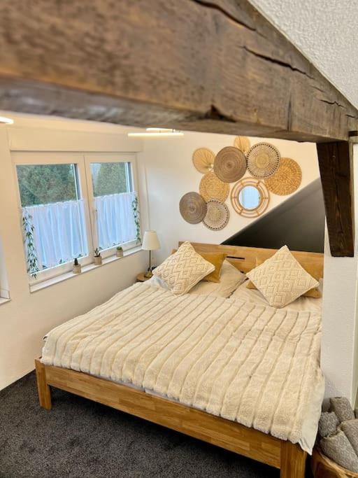 Boho Apartment Mit Aussicht Auf Gartenoase Naehe Duesseldorf เครเฟลด์ ภายนอก รูปภาพ